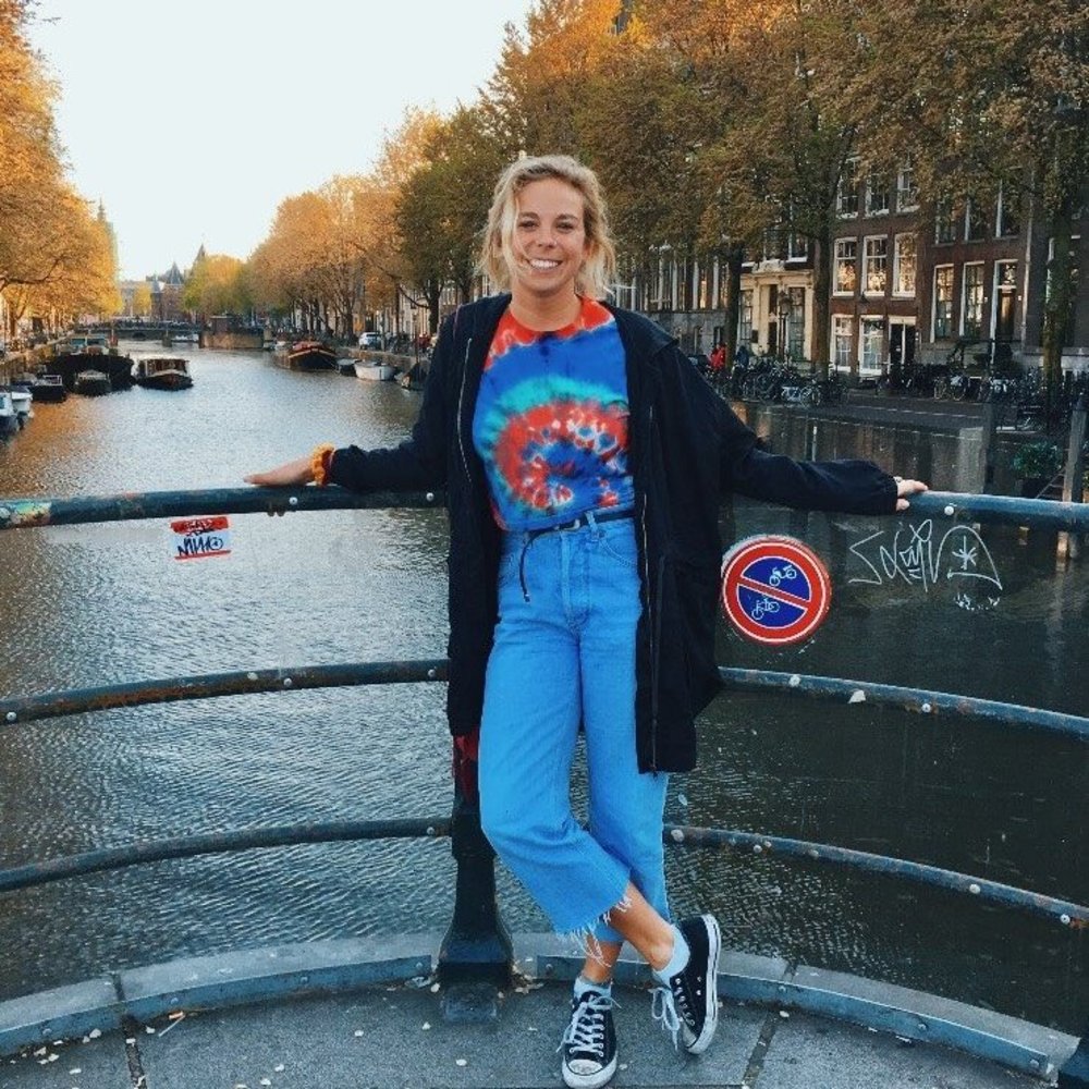 Meet your Posher, Cara